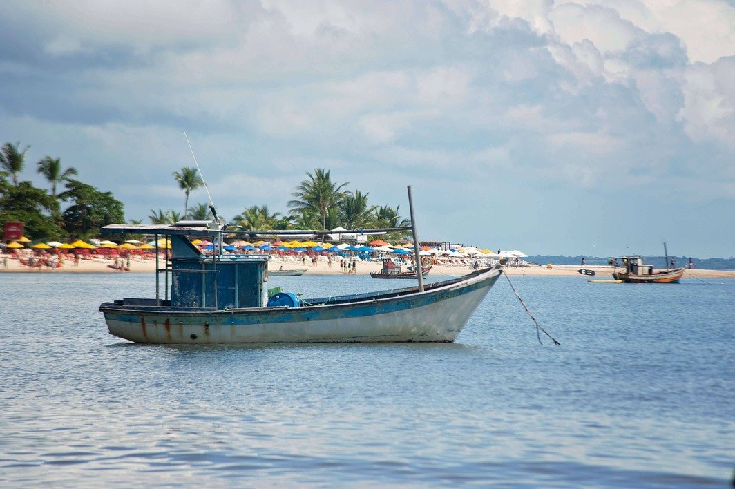 Praia de Calhetas em Pernambuco com sua famosa tirolesa